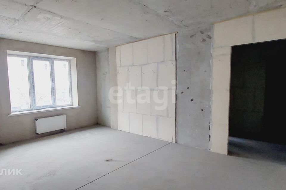 Продаётся 1-комнатная квартира, 41.9 м²