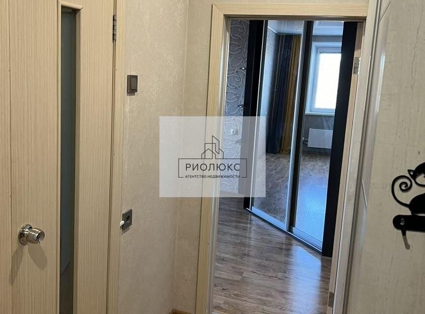 Продаётся 1-комнатная квартира, 32 м²