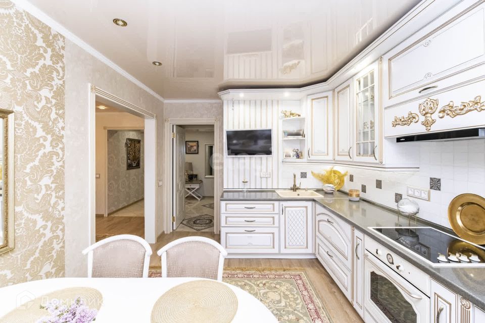 Продаётся 2-комнатная квартира, 61.8 м²