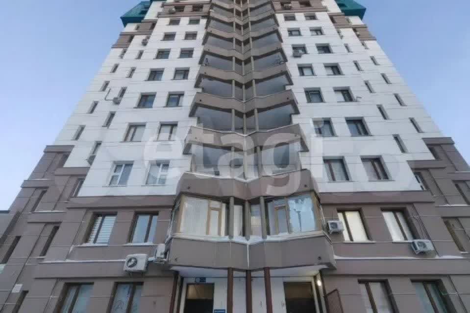 Продаётся 1-комнатная квартира, 55.6 м²