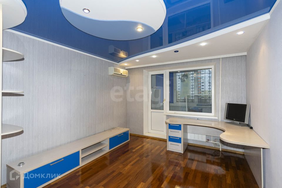Продаётся 2-комнатная квартира, 62.2 м²