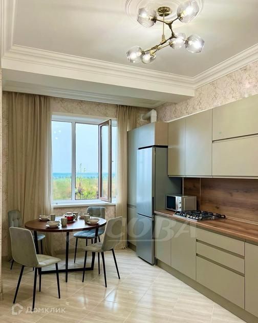 Сдаётся 2-комнатная квартира, 80 м²