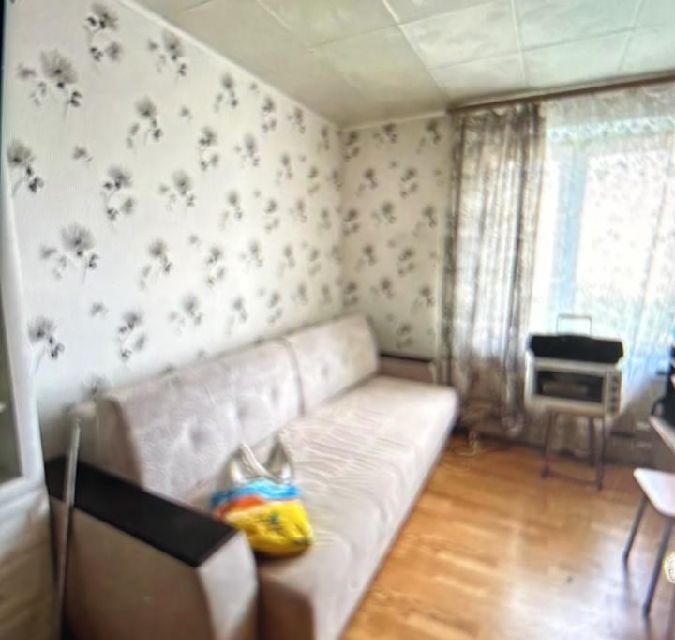 Продаётся комната в 2-комн. квартире, 12 м²