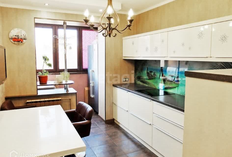 Продаётся 2-комнатная квартира, 59.7 м²