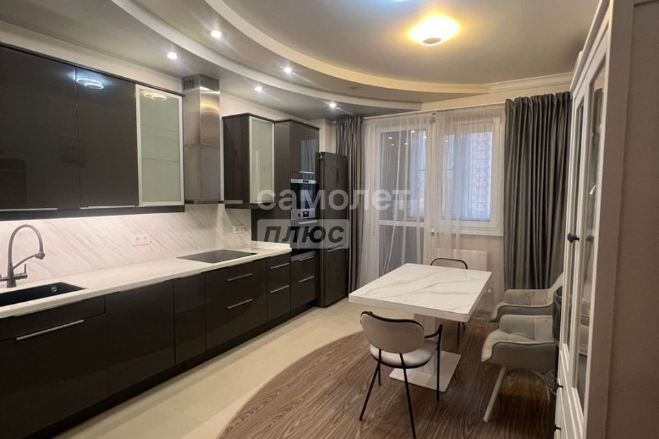 Продаётся 2-комнатная квартира, 86 м²