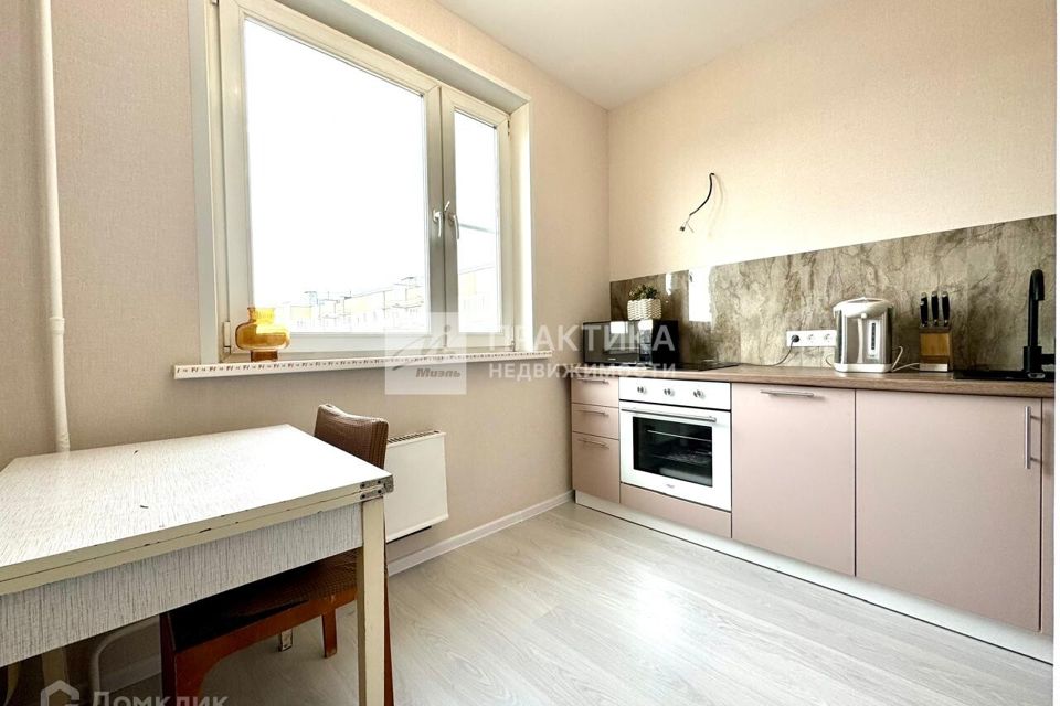 Продаётся 1-комнатная квартира, 38.2 м²