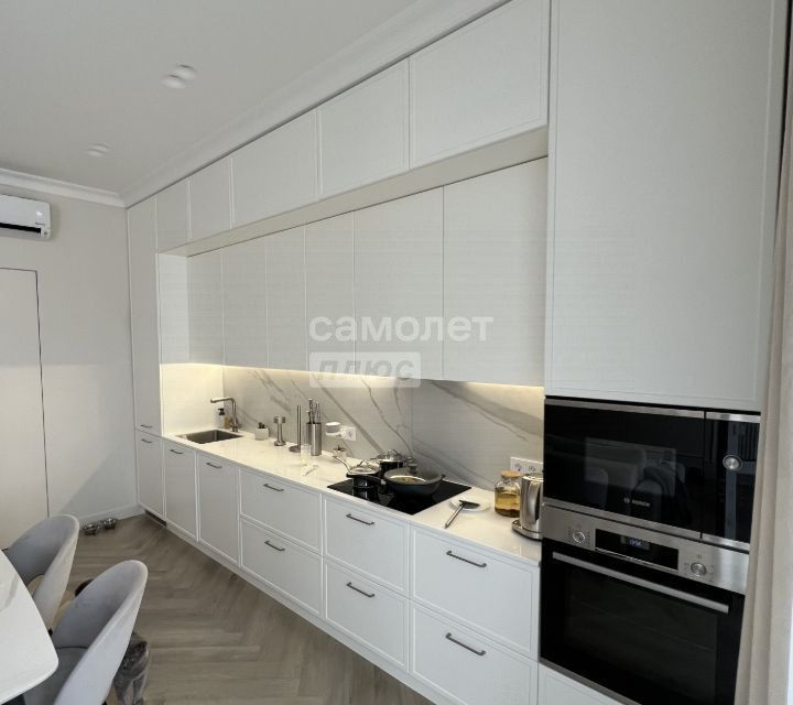 Продаётся 3-комнатная квартира, 81 м²