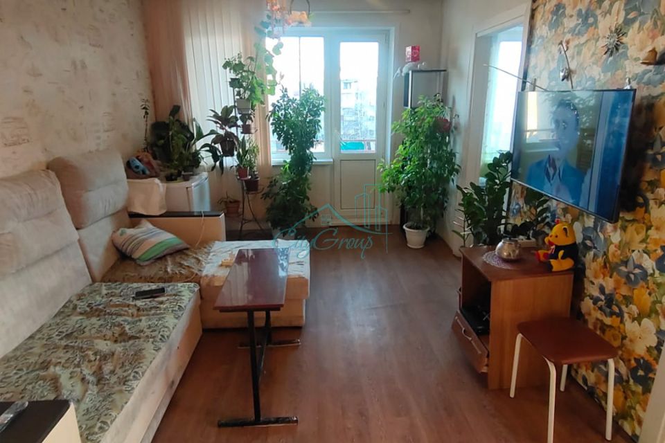 Продаётся 4-комнатная квартира, 63 м²