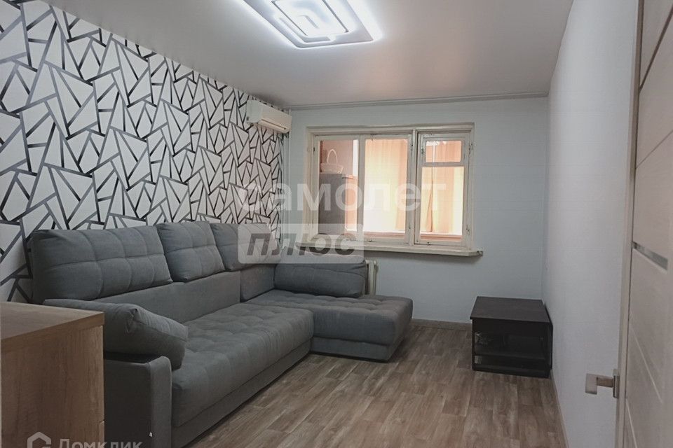Продаётся 1-комнатная квартира, 38.3 м²