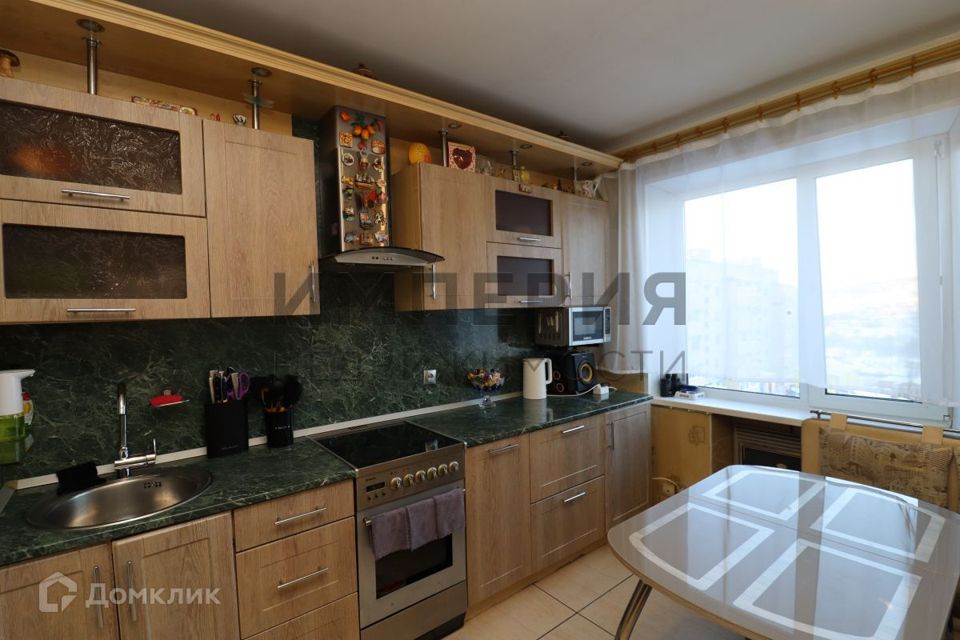 Продаётся 3-комнатная квартира, 70.5 м²