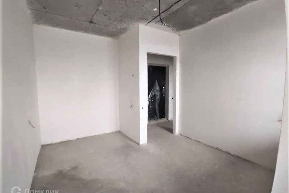 Продаётся 1-комнатная квартира, 38 м²