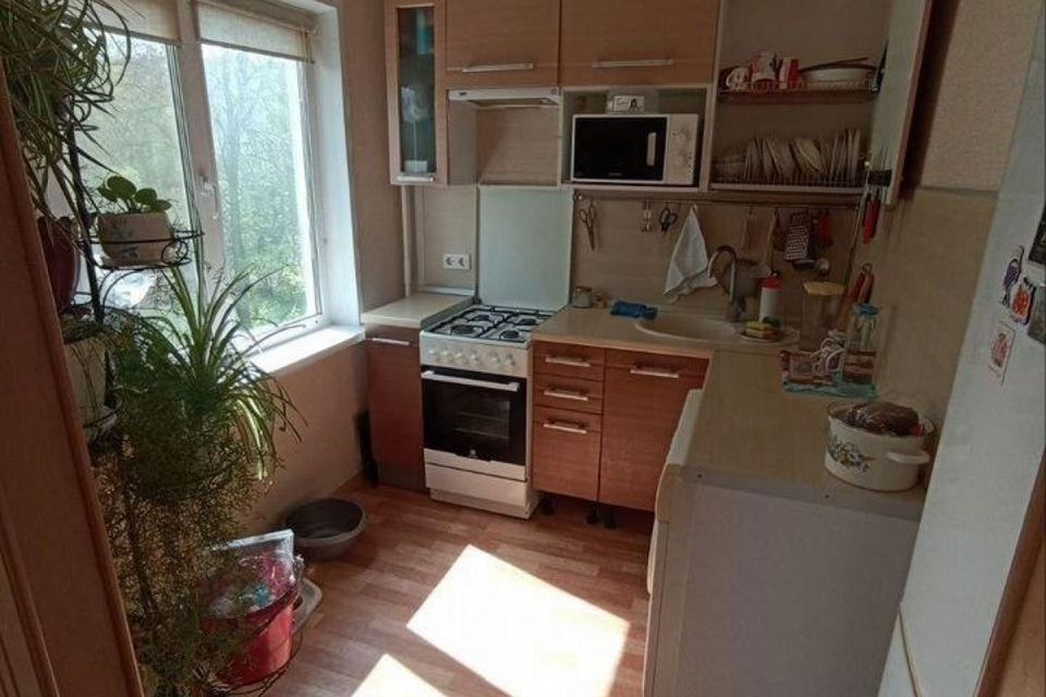 Продаётся 4-комнатная квартира, 59 м²