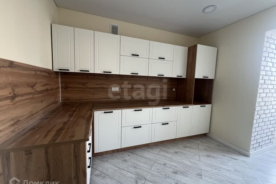 Сдаётся 2-комнатная квартира, 68 м²
