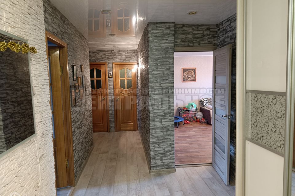 Продаётся 3-комнатная квартира, 68.4 м²