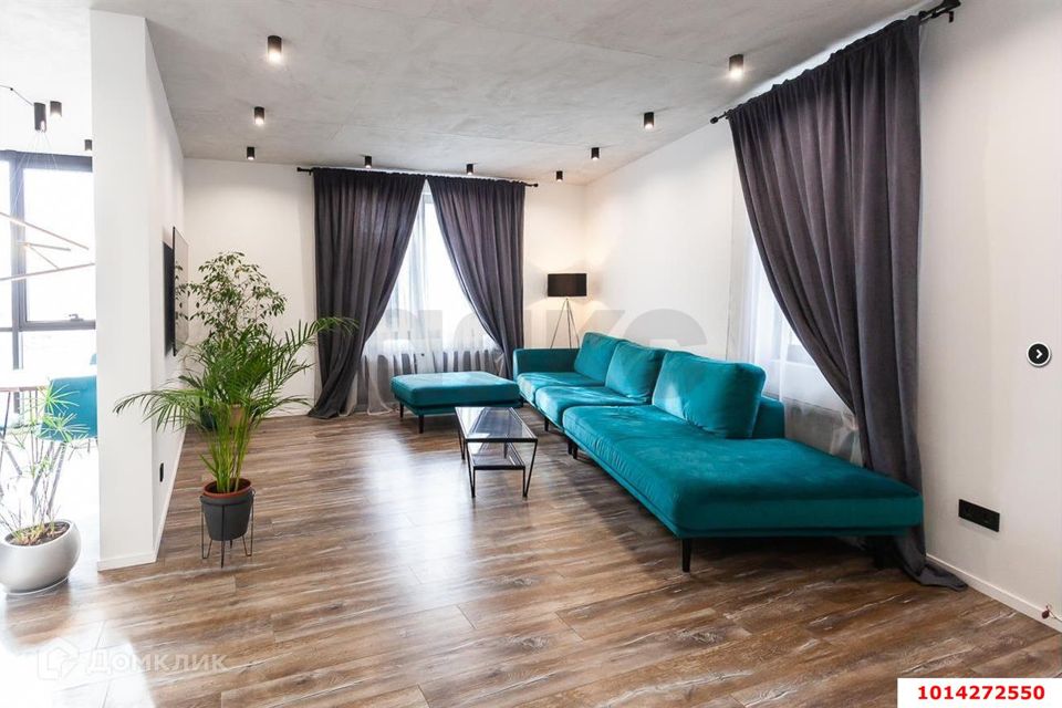 Продаётся 2-комнатная квартира, 71.1 м²