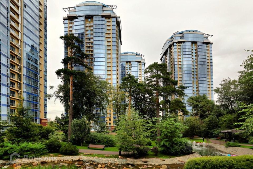 Продаётся 6-комнатная квартира, 522 м²