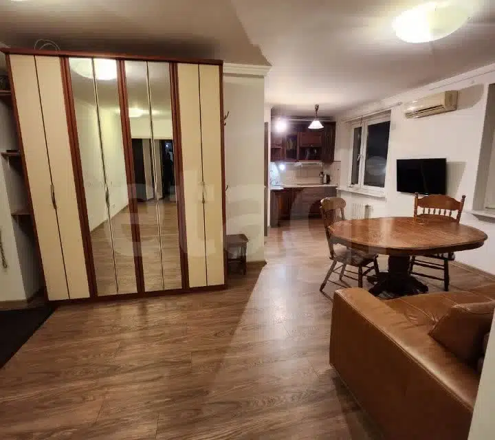 Продаётся 3-комнатная квартира, 60 м²