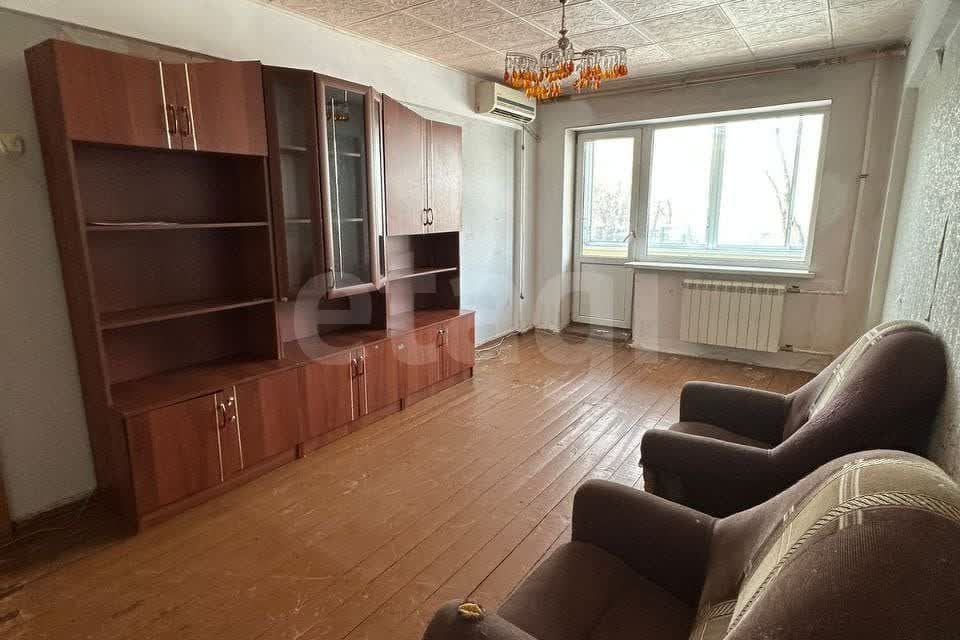 Продаётся 3-комнатная квартира, 60.5 м²