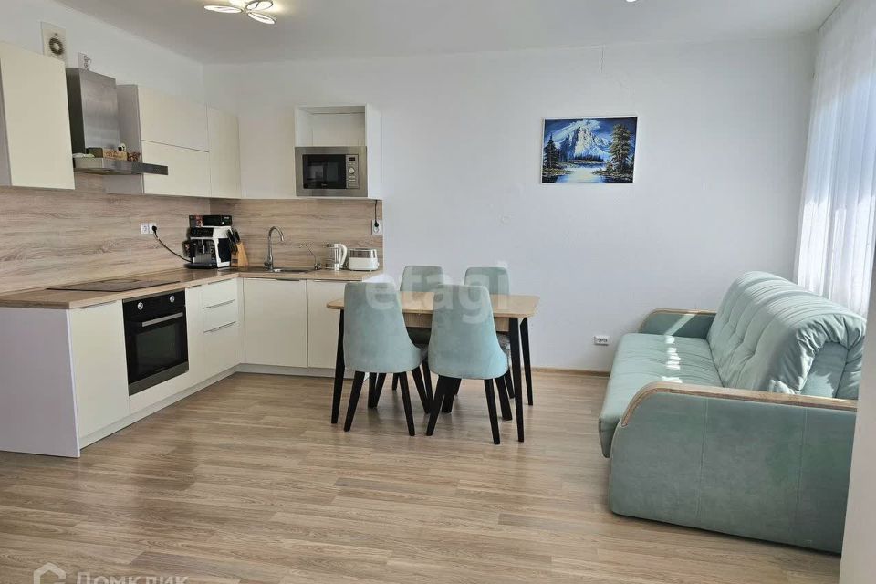 Продаётся 2-комнатная квартира, 67.1 м²