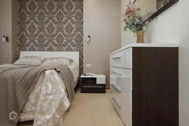 Продаётся 4-комнатная квартира, 128 м²