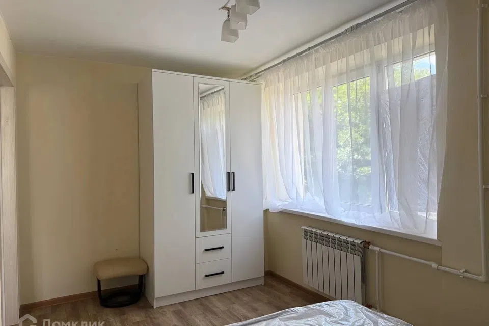 Продаётся 3-комнатная квартира, 51.7 м²