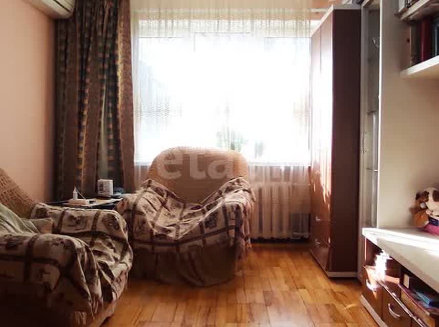 Продаётся 3-комнатная квартира, 67.3 м²
