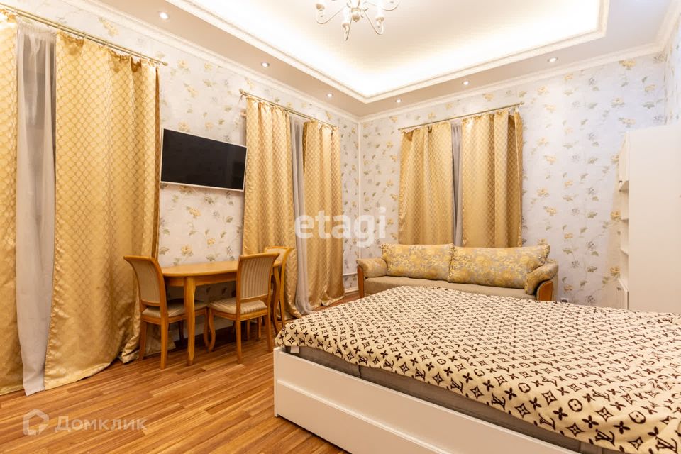 Продаётся 3-комнатная квартира, 107.4 м²