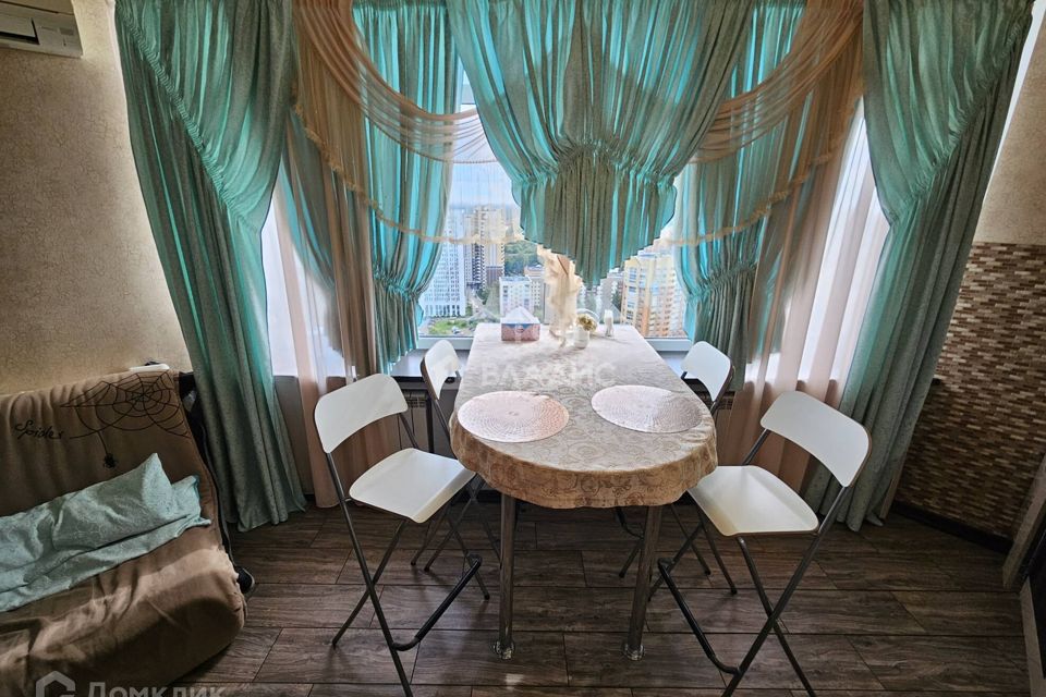 Продаётся 2-комнатная квартира, 54.5 м²