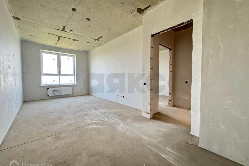 Продаётся 1-комнатная квартира, 43 м²