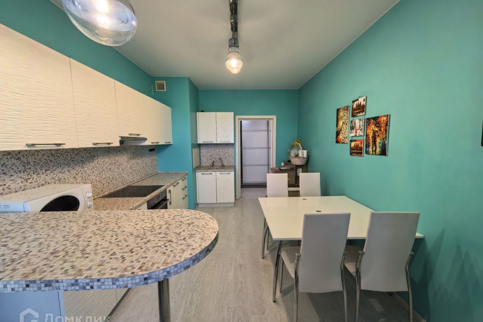 Продаётся 2-комнатная квартира, 66.5 м²