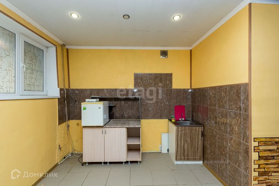Сдаётся 4-комнатная квартира, 74.9 м²