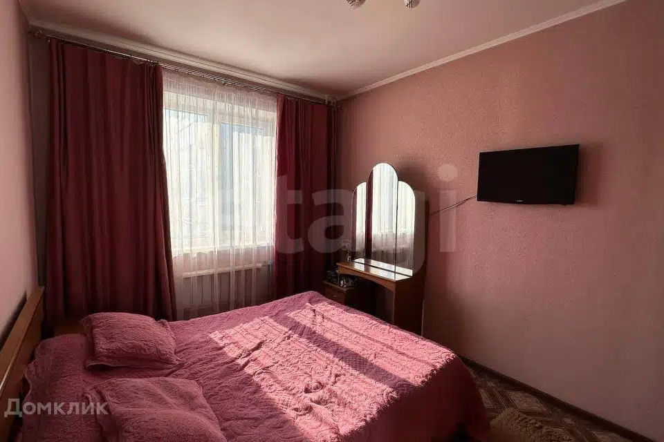 Продаётся 3-комнатная квартира, 70.7 м²
