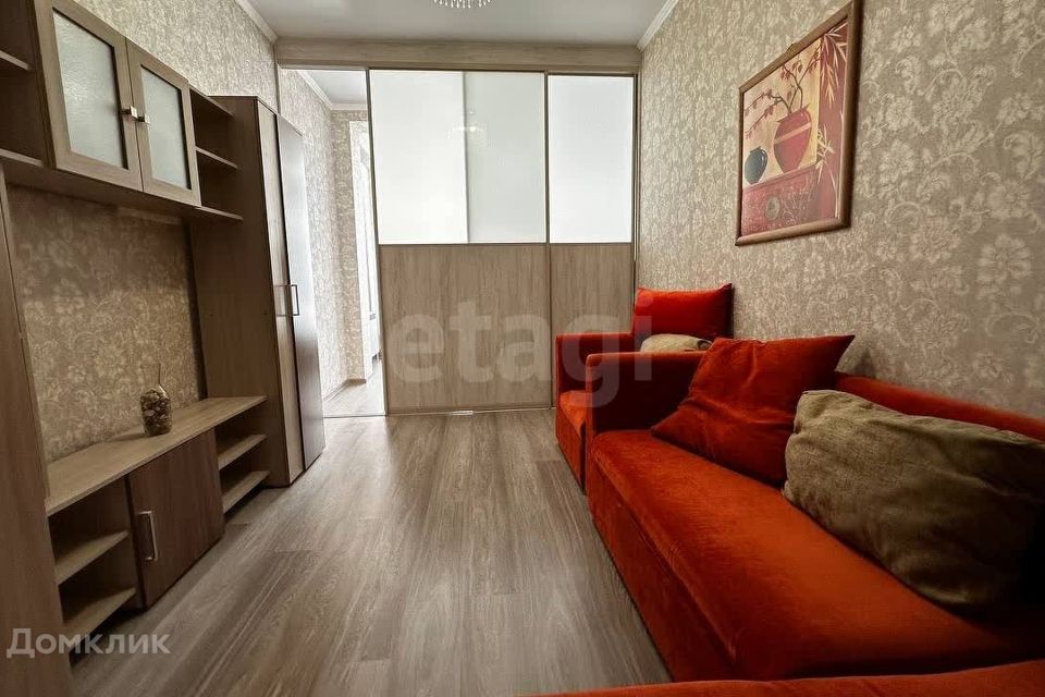 Продаётся 1-комнатная квартира, 55.7 м²