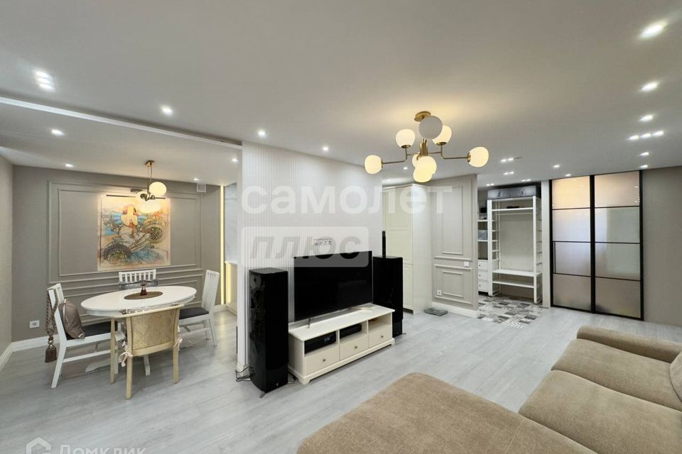 Продаётся 3-комнатная квартира, 90 м²
