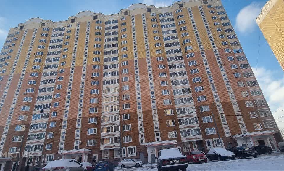 Продаётся 2-комнатная квартира, 60.8 м²