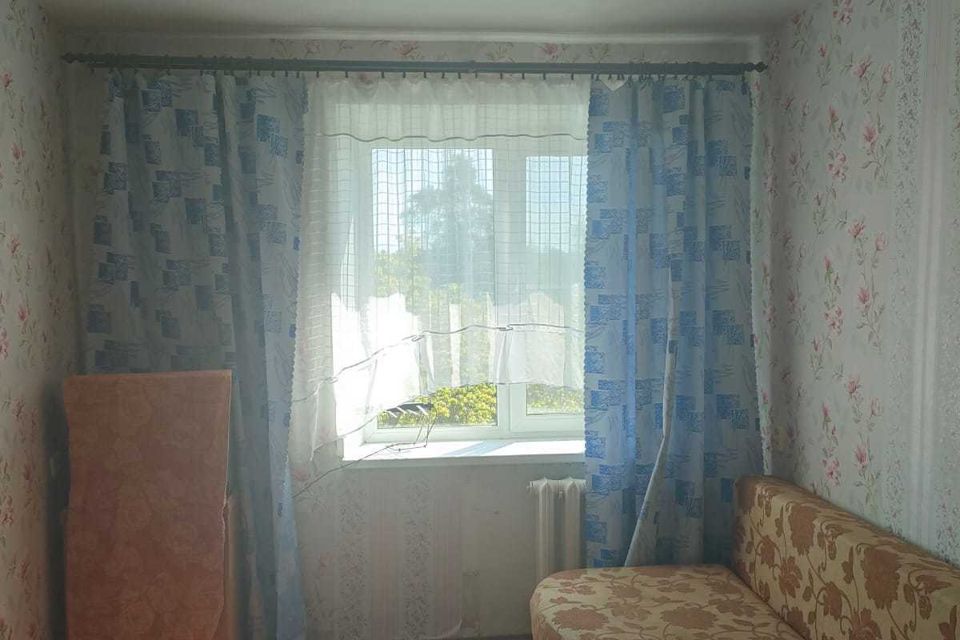 Продаётся комната в 4-комн. квартире, 12.1 м²