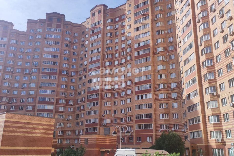 Продаётся 2-комнатная квартира, 67.59 м²