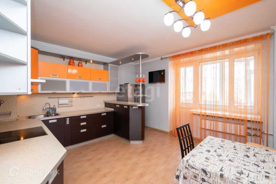 Продаётся 3-комнатная квартира, 123 м²