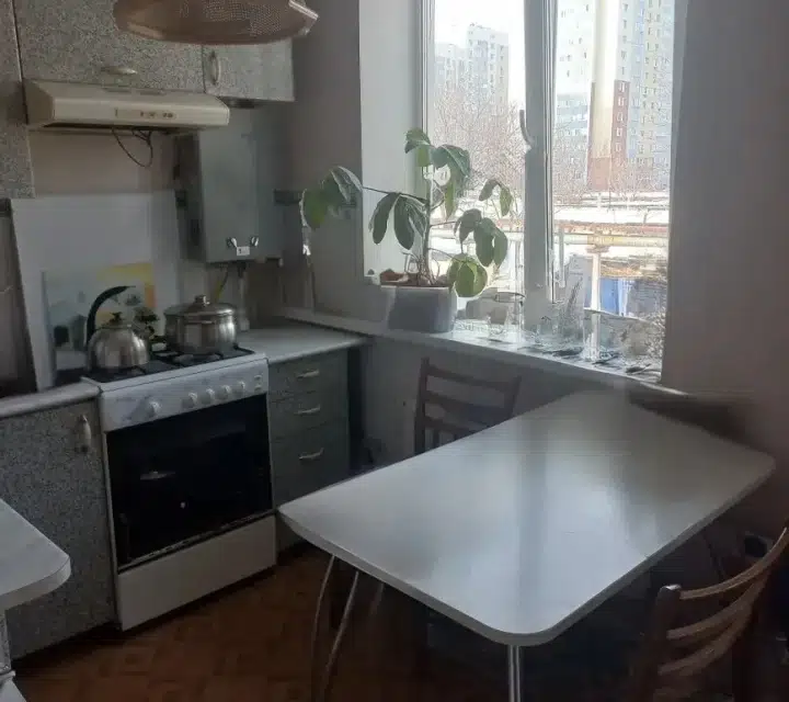Продаётся 3-комнатная квартира, 40.1 м²