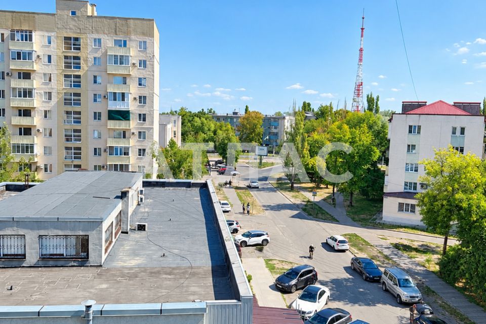 Продаётся 3-комнатная квартира, 98 м²