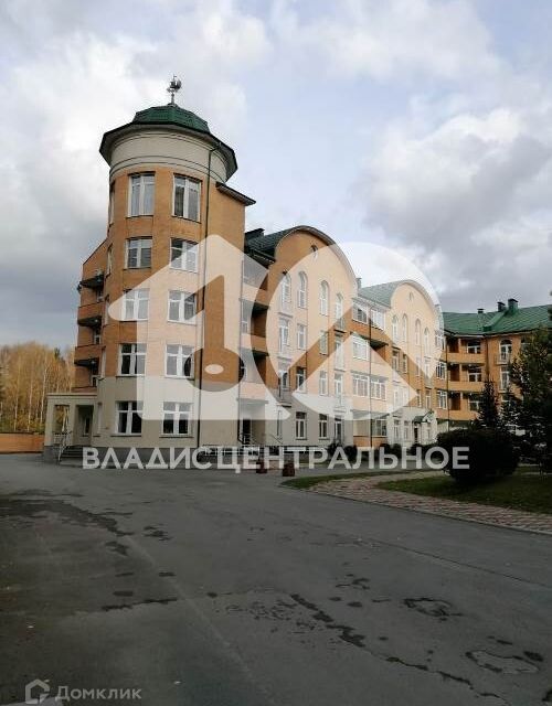 Продаётся 4-комнатная квартира, 117 м²