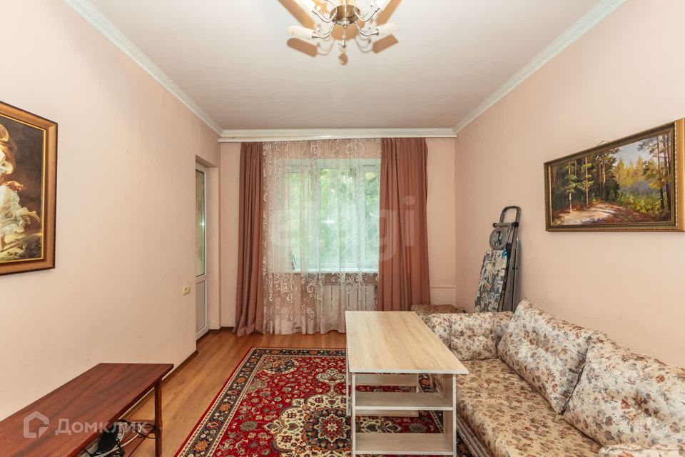 Продаётся 2-комнатная квартира, 55.8 м²