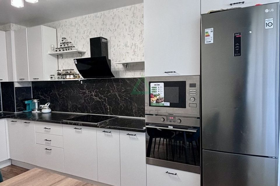 Продаётся 4-комнатная квартира, 80 м²