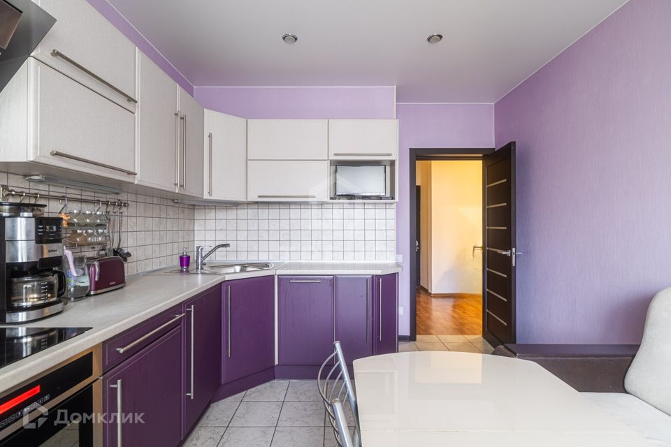 Продаётся 2-комнатная квартира, 63.6 м²