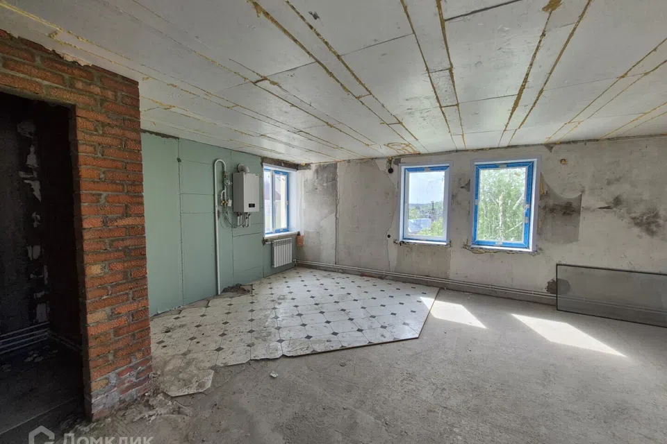 Продаётся 4-комнатная квартира, 115.7 м²