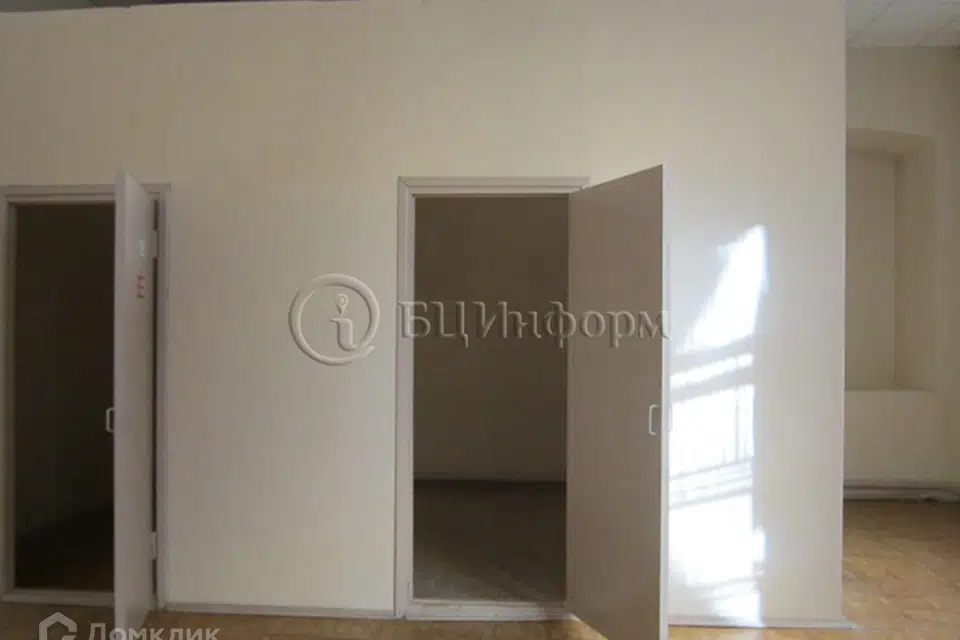 Сдаётся помещение своб. назначения, 273.7 м²