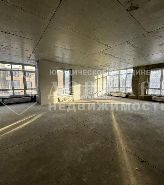 Продаётся 2-комнатная квартира, 69.2 м²