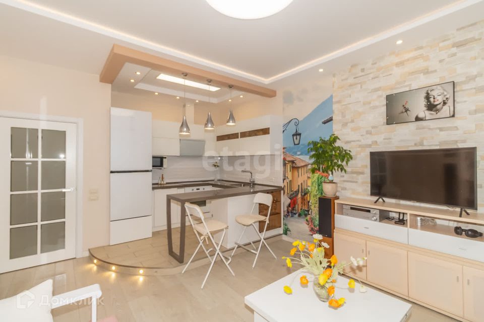 Продаётся 1-комнатная квартира, 60 м²