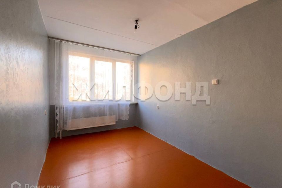 Продаётся комната в 3-комн. квартире, 10.1 м²