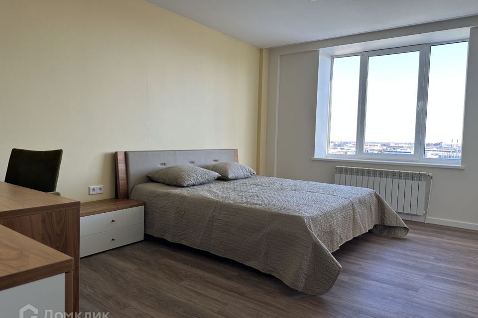 Сдаётся 4-комнатная квартира, 162 м²